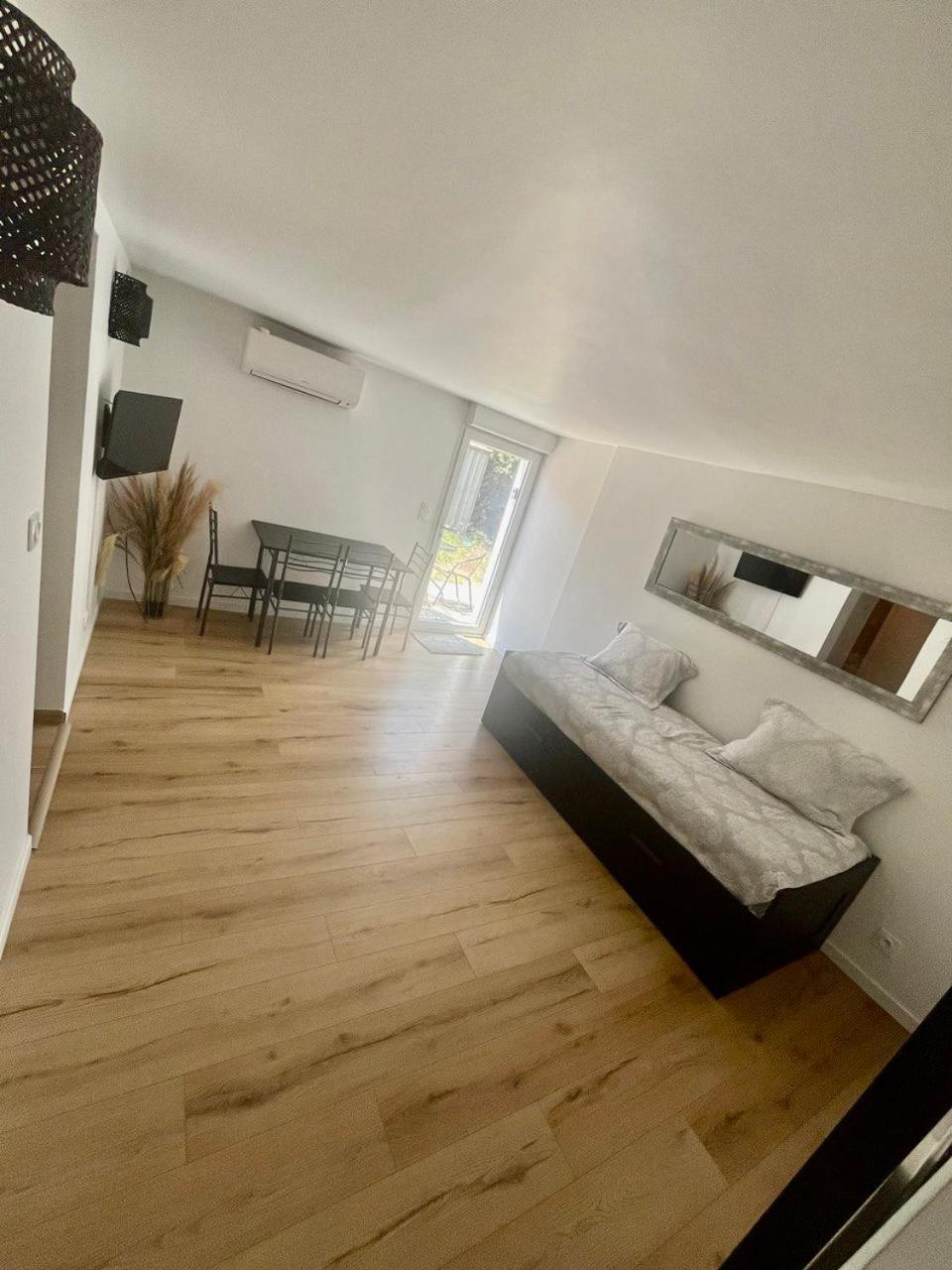 Charmant Et Confortable Appartement ナルボンヌ エクステリア 写真